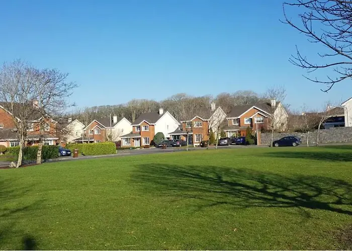 Oranmore Holiday Home